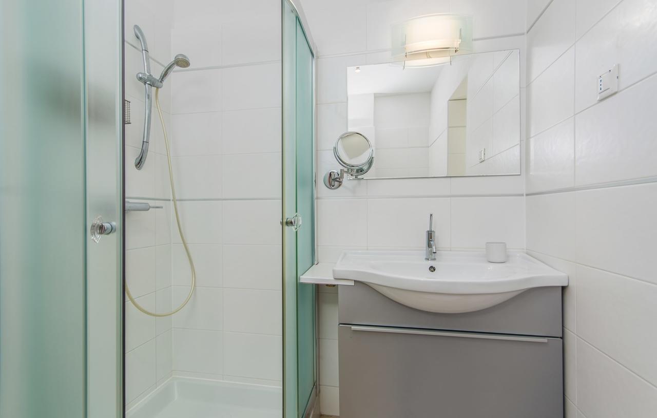 Apartment Riva Пореч Экстерьер фото