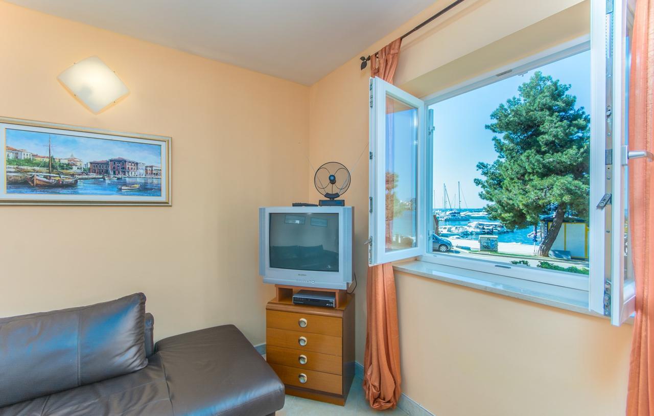 Apartment Riva Пореч Экстерьер фото